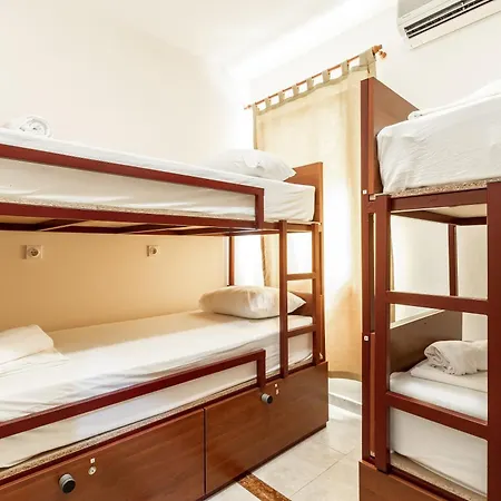 Hostel Budva Exterior photo