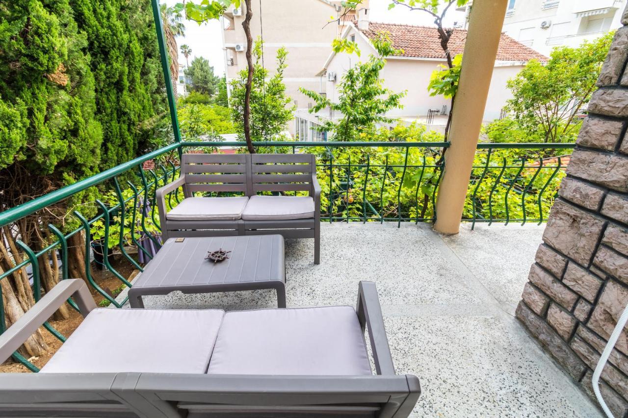 Hostel Budva 旅馆